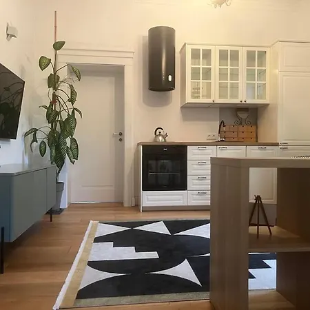 Ostoja Apartament *